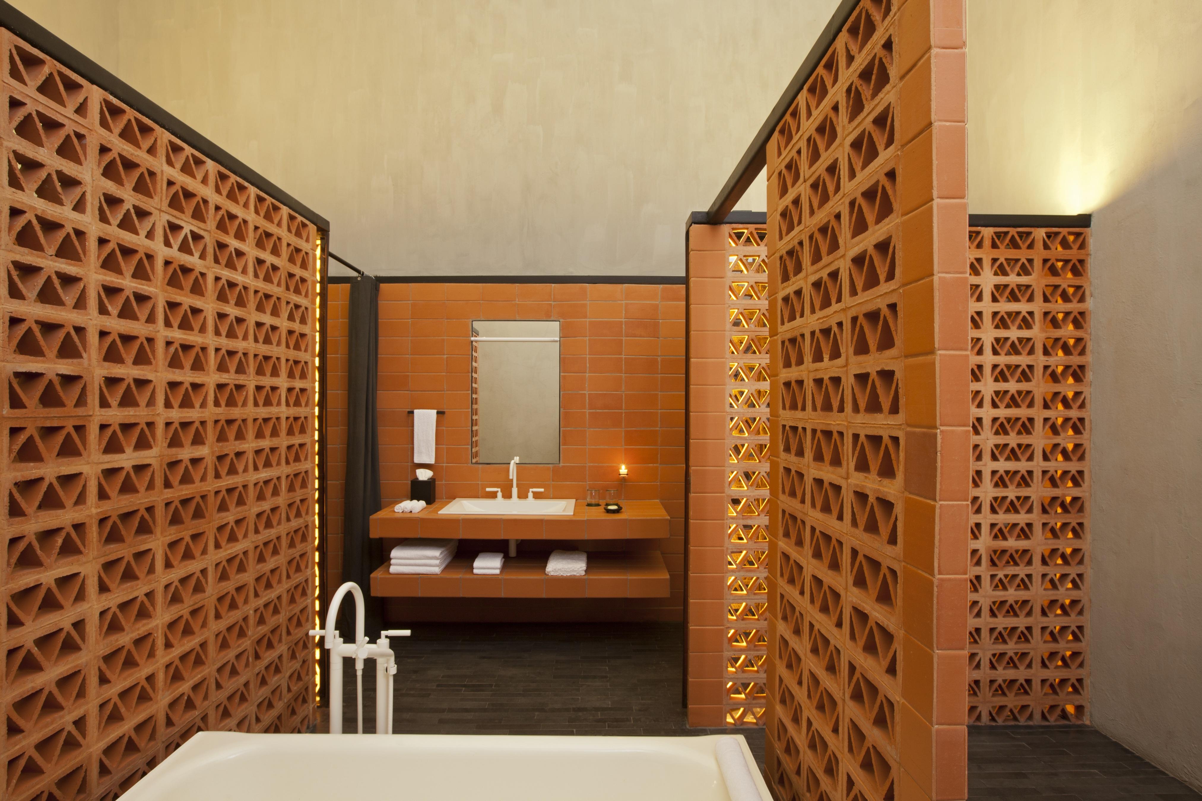Downtown Hotel 5*