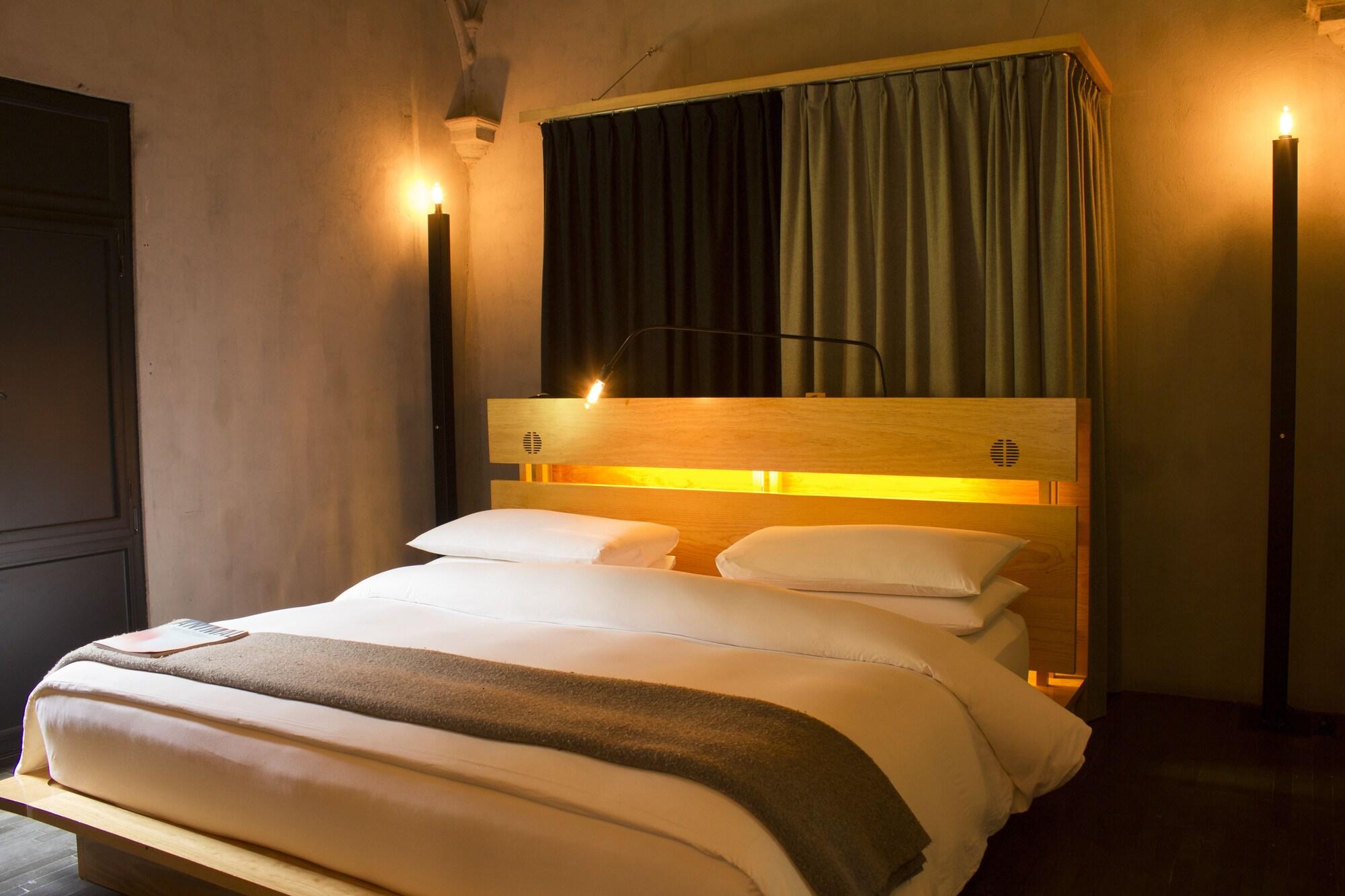 Downtown Hotel