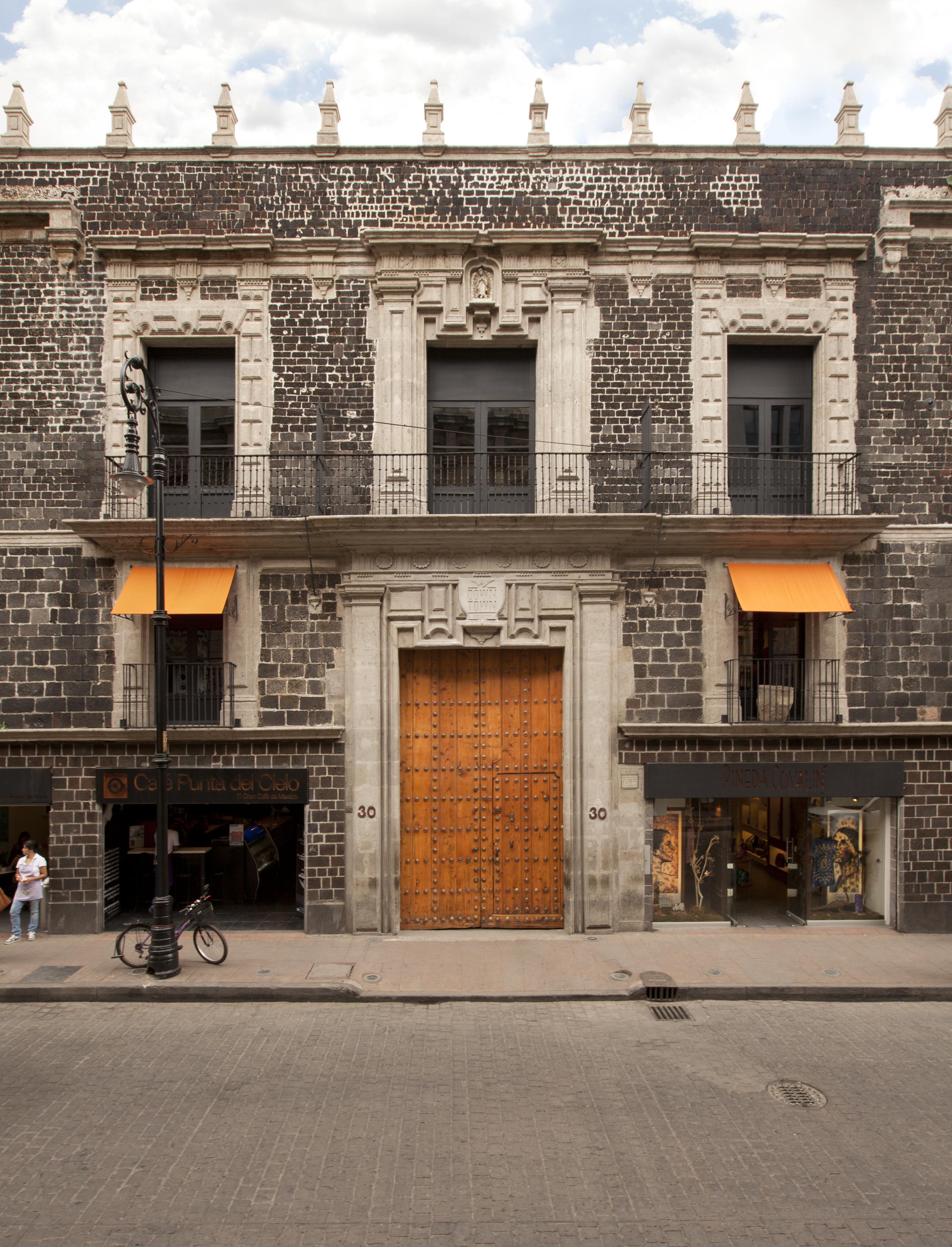 Downtown Hotel 5*