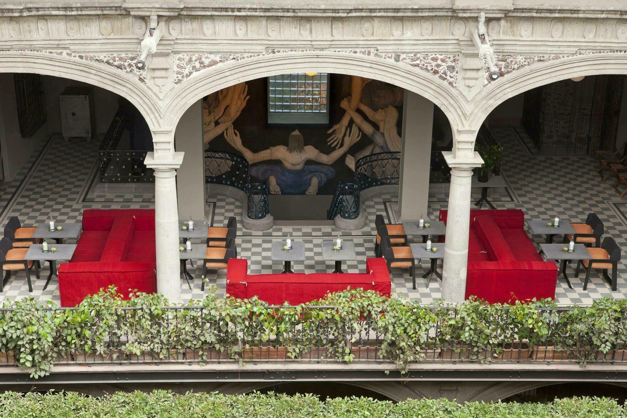 Hotel Downtown 5*